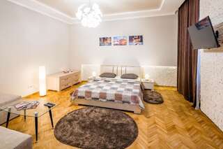 Апартаменты OnLviv Apartments Teatralna 23 Львов Апартаменты-21